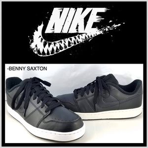 MEN'S SZ 7 NIKE BACKBOARD BLACK/WHITE 378336-005